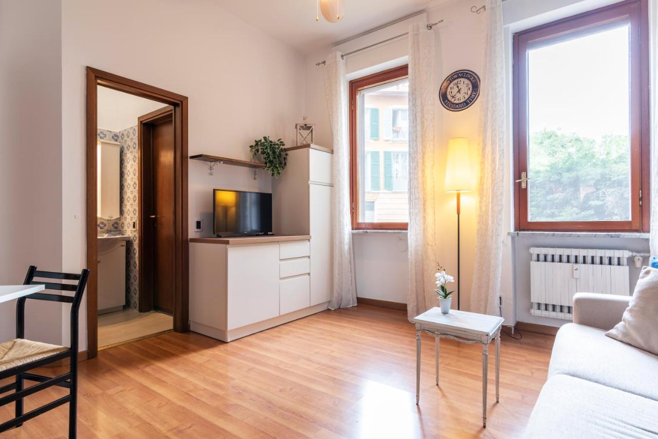 Casa Blu Flexyrent Apartment Wifi - No Ac Milano Eksteriør billede